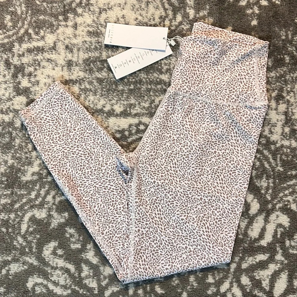 ALLFENIX Clay Cheetah 7/8 Leggings NWT